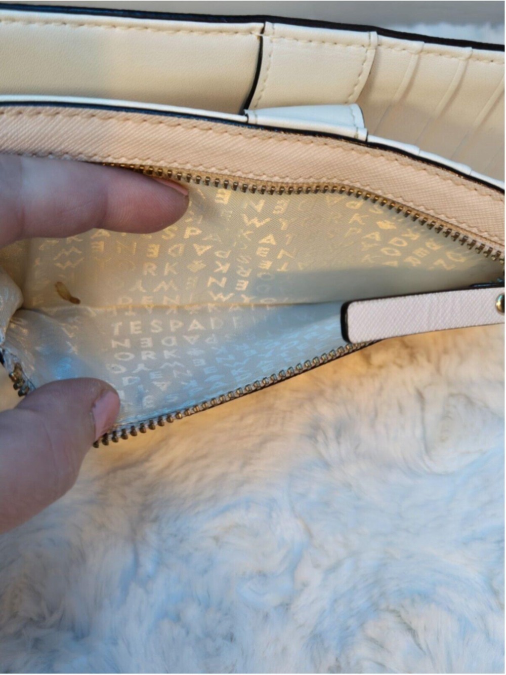 Kate Spade New York Staco Saffiano Leather Large Slum Bifold Blush - Picture 6 of 14